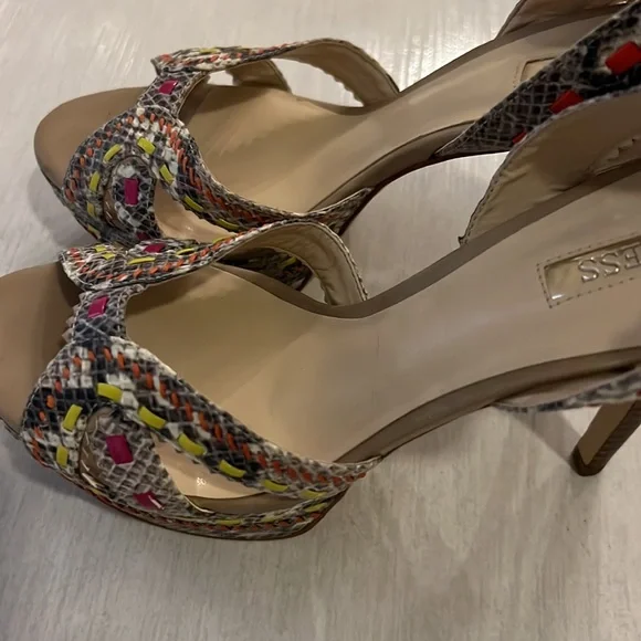 Guess- multi-color heels - Picture 7 of 8